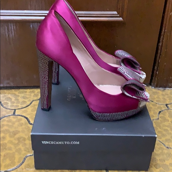 Shoes - Picture 3 of 3